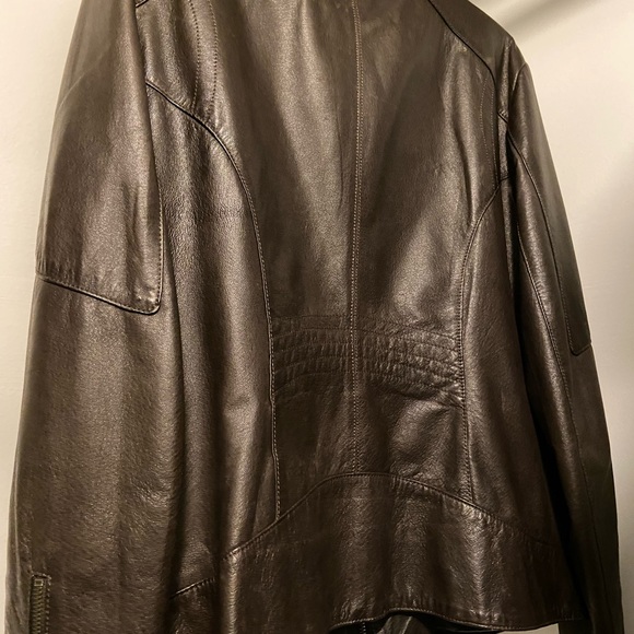 Danier vintage leather jacket - Picture 4 of 10